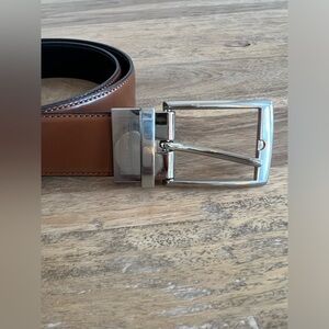 New Perry Ellis reversible belt
